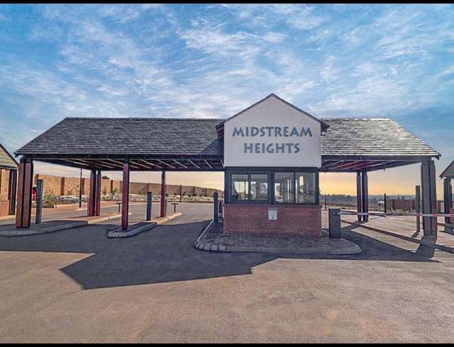 5 BEDROOM HOUSE FOR SALE IN MIDSTREAM HEIGHTS